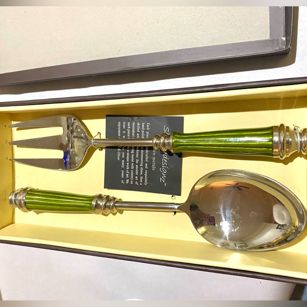 Simplydesignz Modern Metals Serving Fork & Spoon. The color is lemongrass. NIB